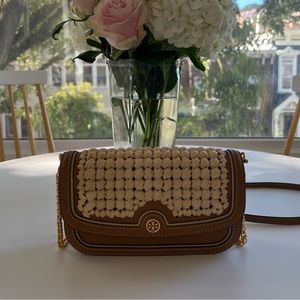 NWT Tory Burch Robinson Wallet on Chain